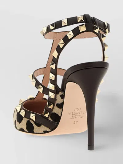 Valentino Rockstud Pumps In Animal Print In Animal Print