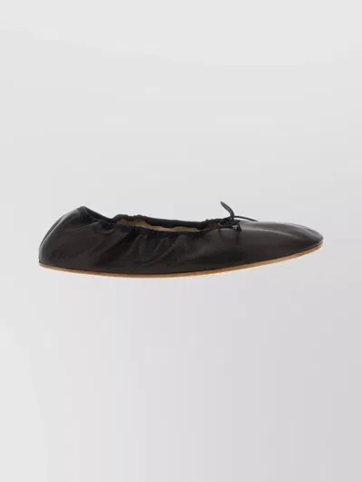 The Row 10mm Hereditas Leather Ballerina Flats In Black
