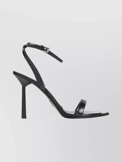 Prada Stylish Pointed Toe Sandals For Women In Black