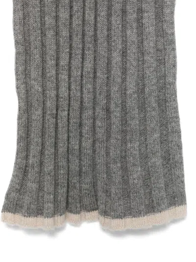 Brunello Cucinelli Ribbed Rectangular Wallet Scarf With Contrasting Edge In Gray