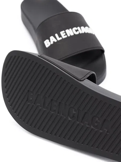 Balenciaga Pool Low Sandals With Logo In Black