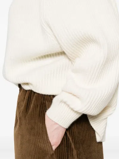 罗纹插肩式衣袖毛衣