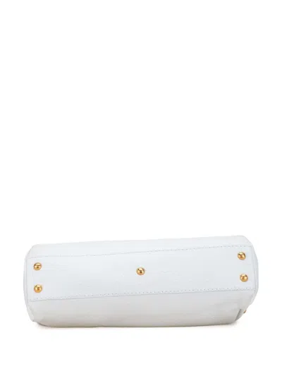 Pre-owned Fendi 2000-2010 Medium Pebbled Leather Peekaboo Satchel In White