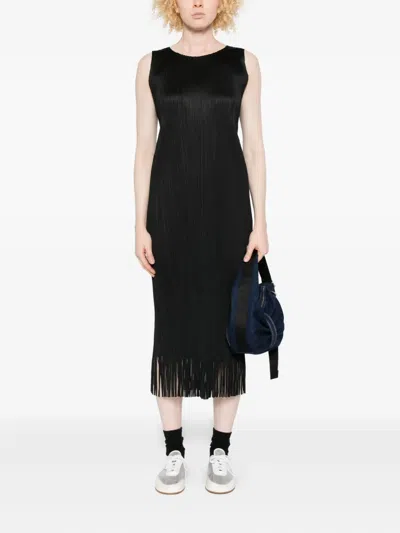 Issey Miyake Wave Pleated-fringe Midi Dress In Black