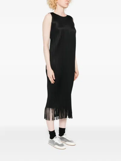 Issey Miyake Wave Pleated-fringe Midi Dress In Black