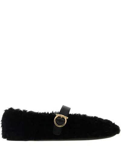 Ferragamo Shearling Ballet Flats In Black