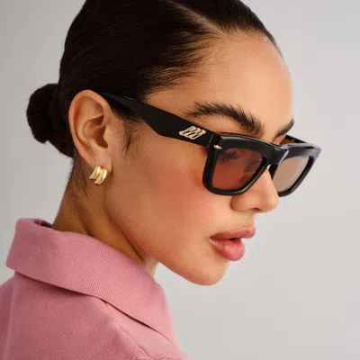 Le Specs Numero Nueve In Black