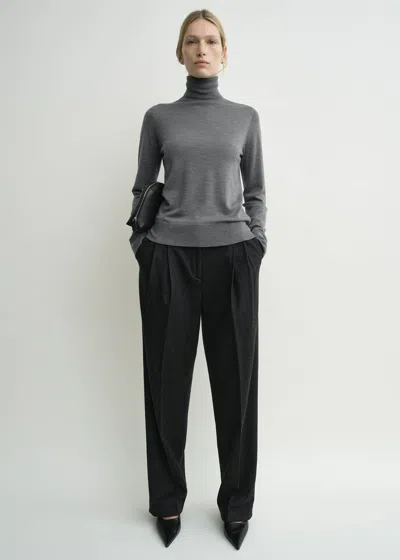 Totême Fine Turtleneck Charcoal In Gray