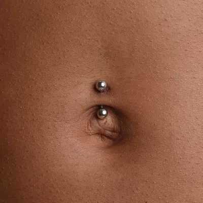 Astrid &amp; Miyu Essential Ball Titanium Belly Bar In Silver