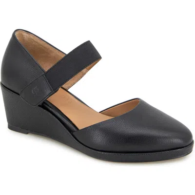 Gentle Souls Women's Oriana Wedge Pumps In Black