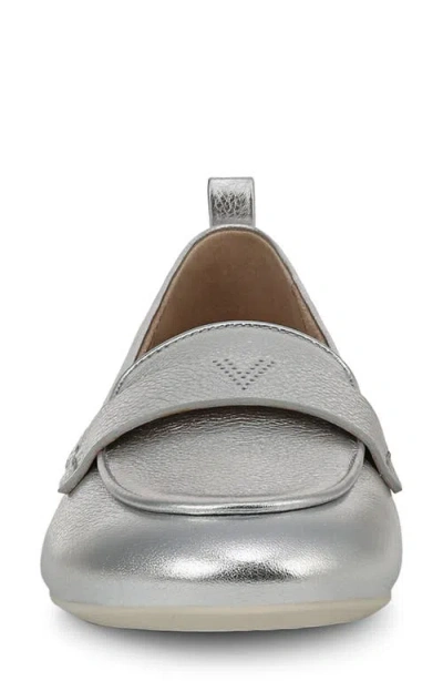 Vionic Tessa Flat In Silver