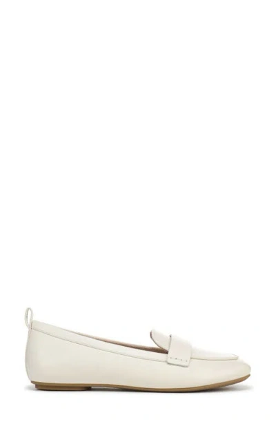 Vionic Tessa Flat In White