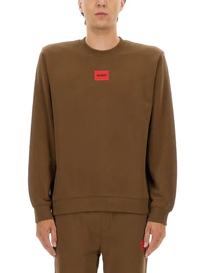 Hugo Boss Hugo Regular Fit Sweatshirt With Logo Label In Brown