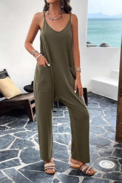 Truedames Pocketed Spaghetti Strap Loose Sleeveless Jumpsuit In Green