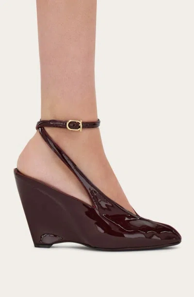 Ferragamo Peep Toe Wedge Sandals In Bordeaux In Burgundy