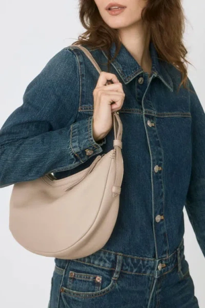 The Sak Tess Shoulder Bag Leather In Sand