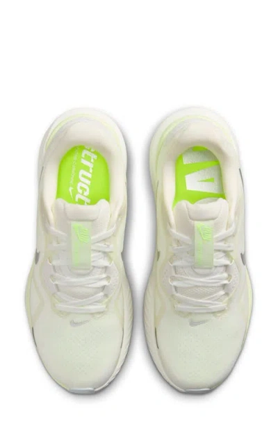 Nike Structure 26 Running Shoe In Multi