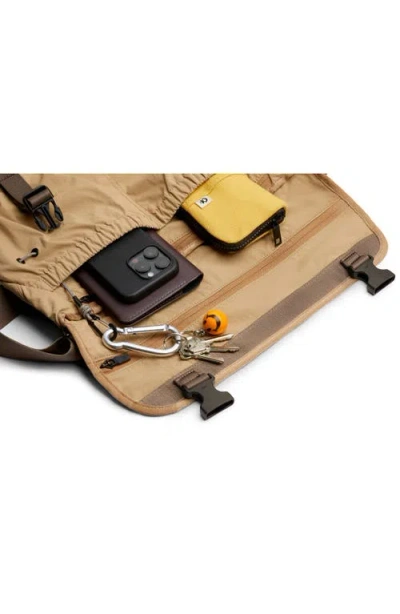 Bellroy Cinch Messenger Bag In Sand
