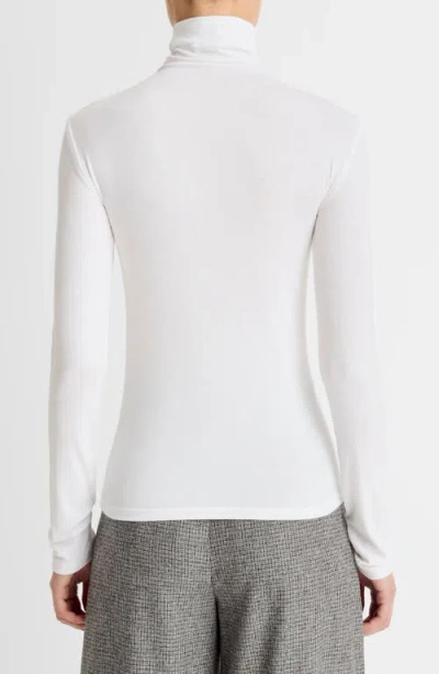 Vince Essential Long Sleeve Turtleneck In White