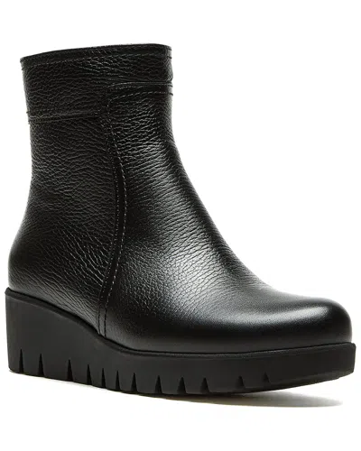 La Canadienne Token Waterproof Leather Bootie In Black