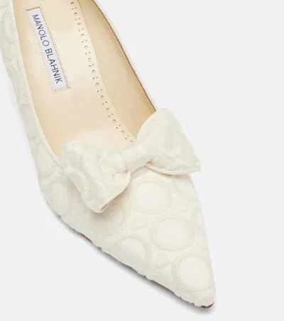 Manolo Blahnik Epirotes 70 Embroidered Satin Pumps In Multi