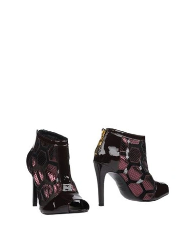 Kat Maconie Ankle Boot In Maroon