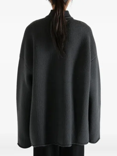 Casey Casey Rove Buttoned Patch-pocket Cardigan In Gray