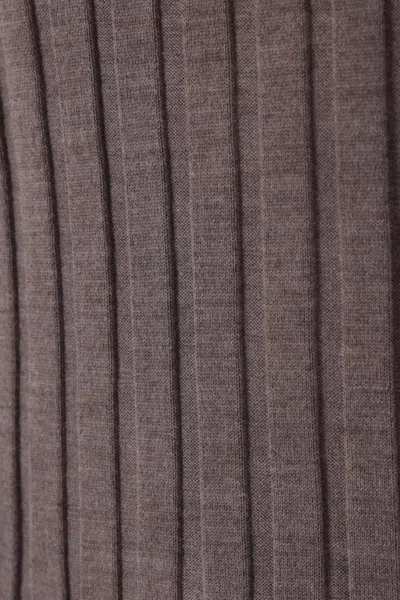 Allude Ribbed Turtleneck Sweater In Neutral