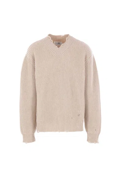 Mm6 Maison Margiela Wool Blend Sweater With Distressed Effect In Neutral