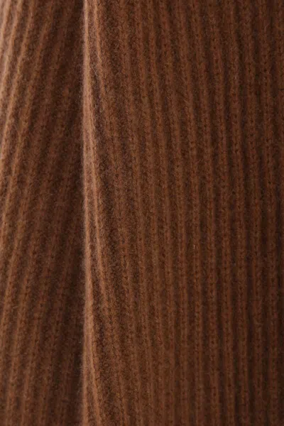Dušan Turtleneck Cashmere Sweater In Brown