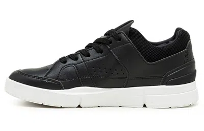 On Running (wmns)  Clubhouse X The Roger 'black White'