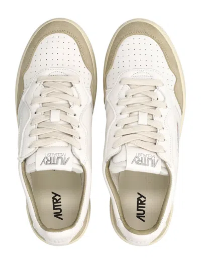 Autry Sneakers In White