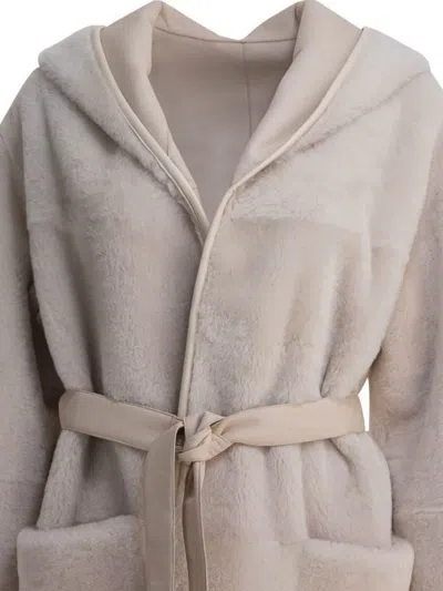 Blancha Hooded Coat With Belted Waist And Pockets In Gray