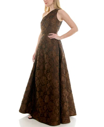 Taylor Brocade One Shoulder A L In Brown