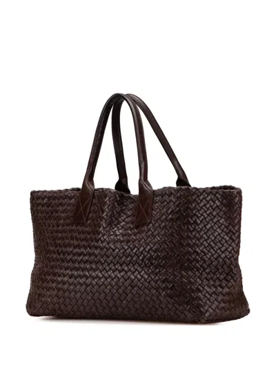 Pre-owned Bottega Veneta 2000-2007 Medium Lambskin Intreccio Cabat Tote Bag In Brown