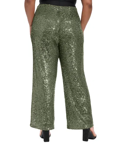 Muse Plus Size Cropped Sequin Short Sleeve T Shirt Pull On Pants In Green