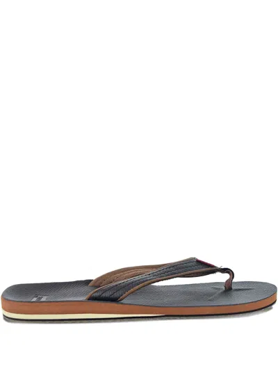 Levi's Kyle J Flip Flops In Brown