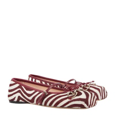 Gucci Horsebit Calf Hair Ballet Flats In Burgundy