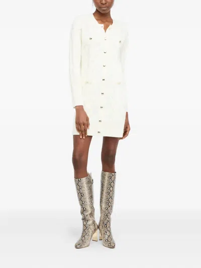 绞花针织搭扣连衣裙