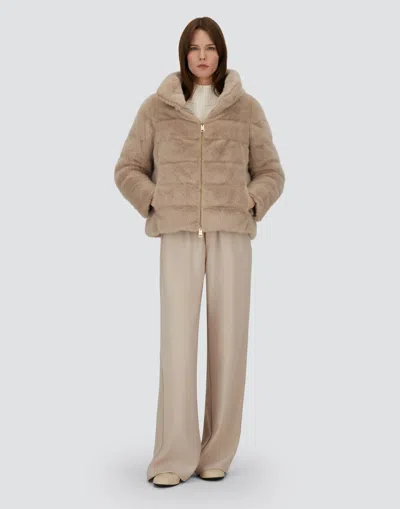 Herno Cropped Beige Coat With Horizontal Quilted Pattern And High Collar In White