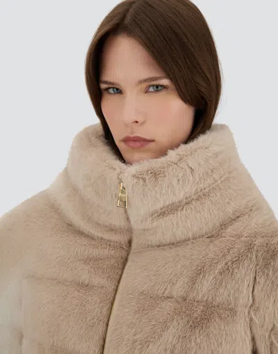 Herno Cropped Beige Coat With Horizontal Quilted Pattern And High Collar In White