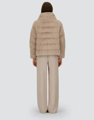 Herno Cropped Beige Coat With Horizontal Quilted Pattern And High Collar In White