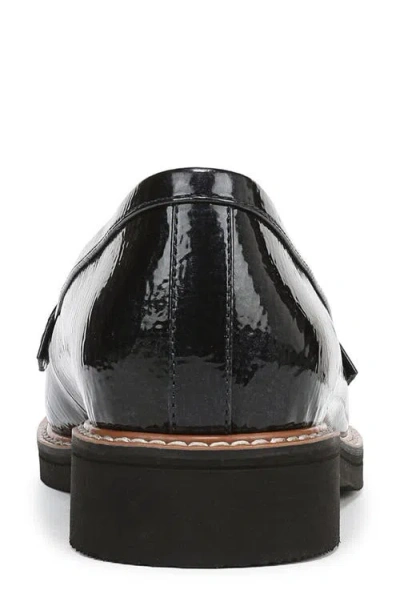 Naturalizer Pacey Kiltie Fringe Loafer In Black