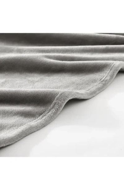 Poppy & Fritz Poppy And Fritz Plush Fleece Throw Blanket In Gray