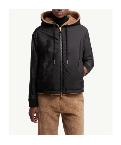 Moncler Reversible Jacket With Drawstring Hood And Logo Patch On The Sleeve In Brown