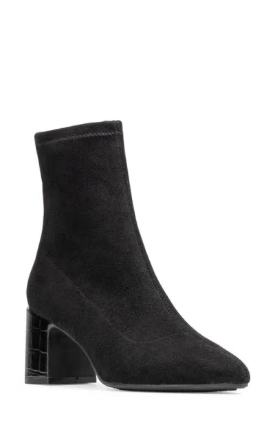 Donald Pliner Tomos Block Heel Bootie In Black