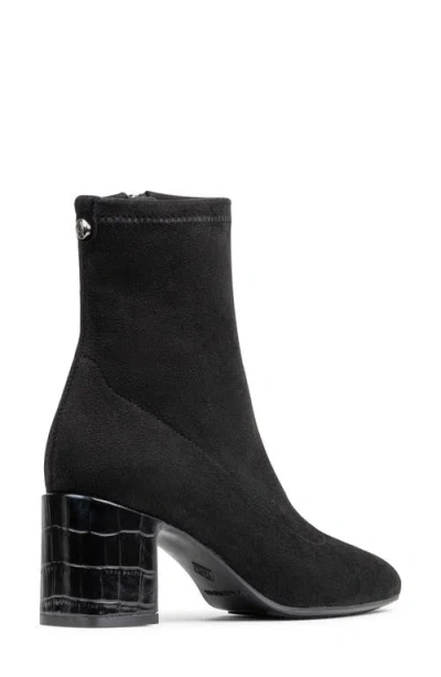 Donald Pliner Tomos Block Heel Bootie In Black