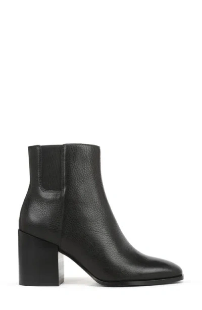 Vionic Vynn Plain Toe Bootie In Black