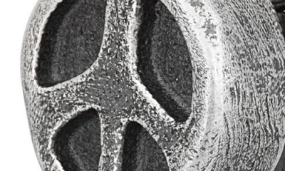 John Varvatos Peace Sign Pin In Burgundy