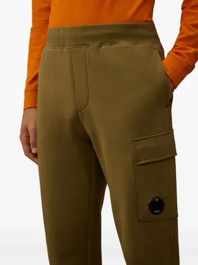 C.p. Company C.p.company Diagonal Raised Fleece Lens Sweatpants In Green